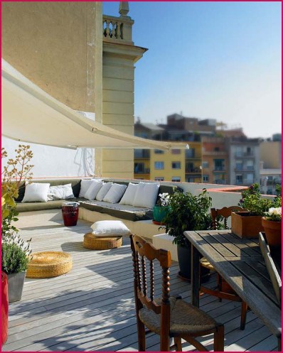 outside jamaica byles