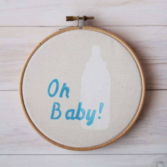 Bastidor decorativo para bebé. Oh baby! Estampación manual. Superkitina