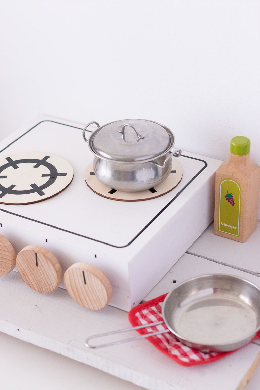 DIY una cocinita con una caja de&nbsp;madera